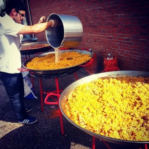 Servicio de calidad en toda España de paellas gigantes Servicio de catering de paellas gigantes
